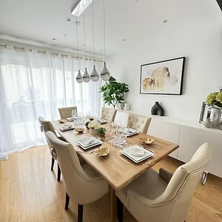 La Six_jml Holiday home
